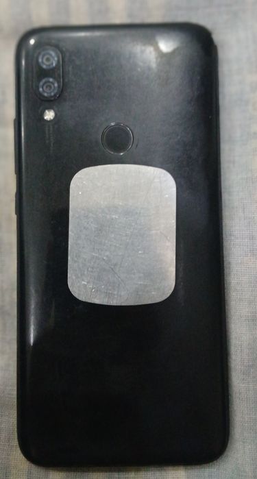 Tellefon redmi 7 sotiladi