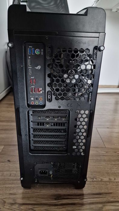 PC, Z-390, i7-9700, 32 Gb Ram, Nvidia 2070S