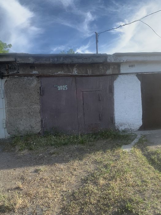 Продам гараж на ГК металлург
