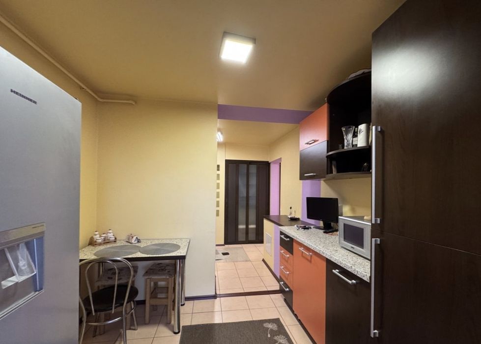 Inchiriez apartament 3 camere zona Dedeman