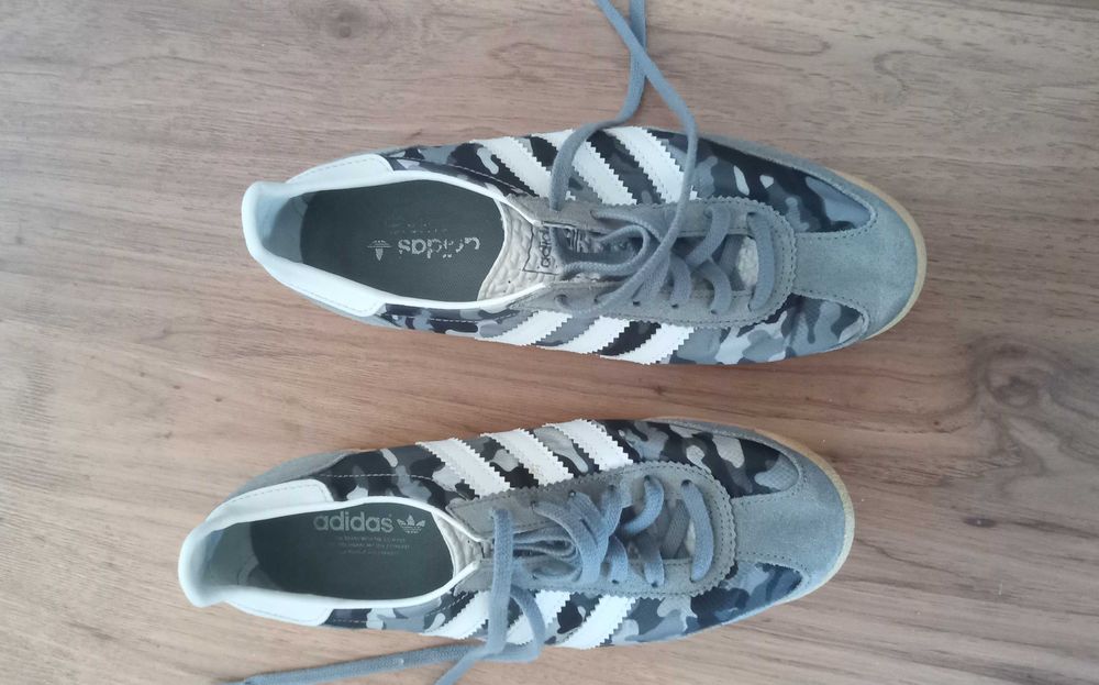 Оригинални летни маратонки Adidas UK 4.5 стелка 23,5см