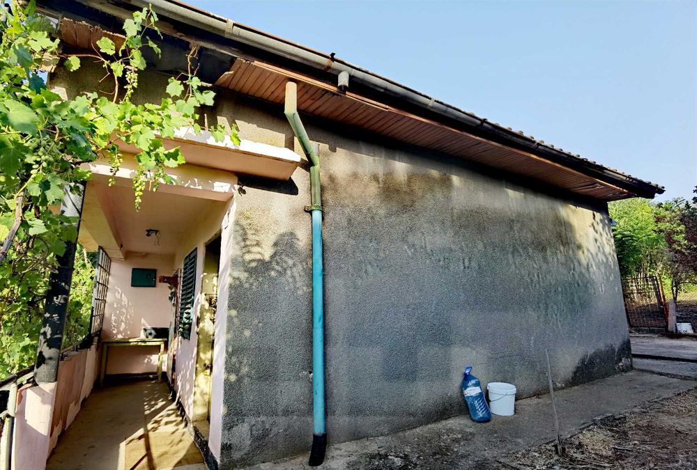 Вила за продажба