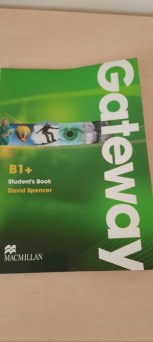 Учебници и речници по английски - оригинални, неползвани