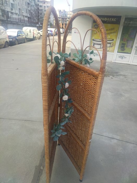 Изящен разделителен свободно стоящ параван от ратан с 2 пана от плетен