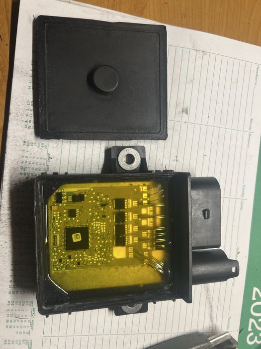 Продавам и рециклирам реле подгрев свещи М47/М57 БМВ