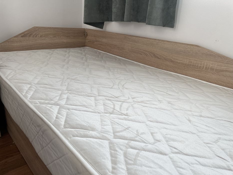 Единично легло с матрак