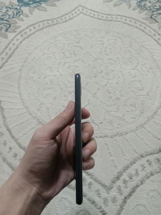 Продаю Samsung A10