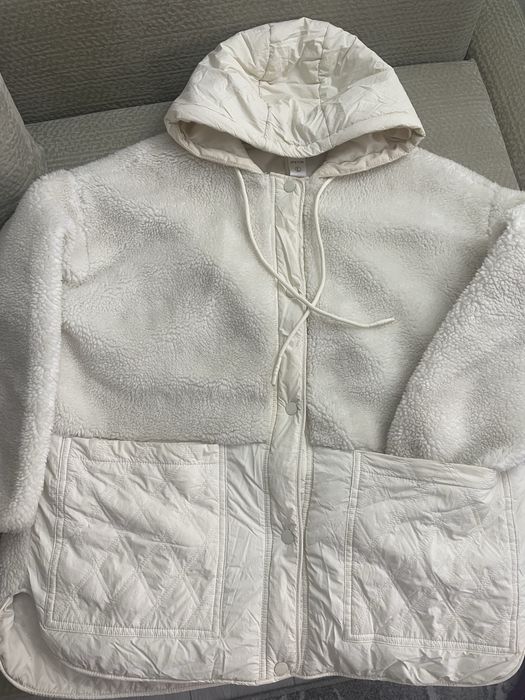 Продам женские куртки