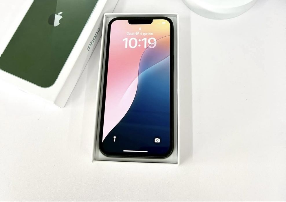 iPhone 13 128GB 100% battery