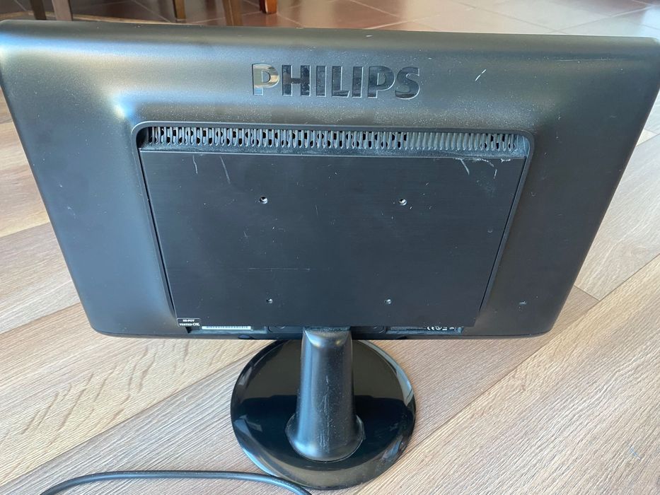 Монитор Phillips