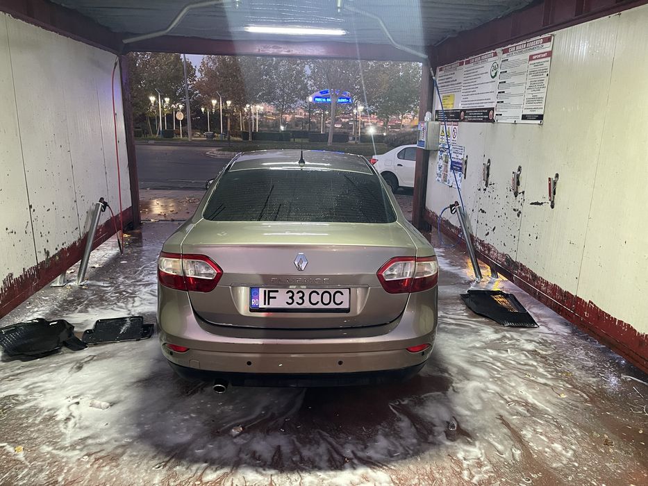 Vand sau schimb renault