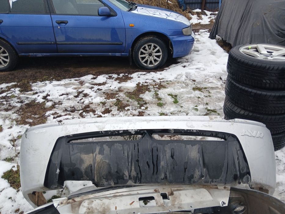 Продам бампера и юбки