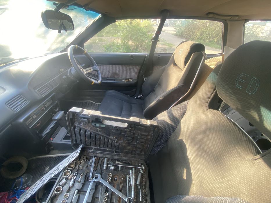 Продам Carina ed 1986г