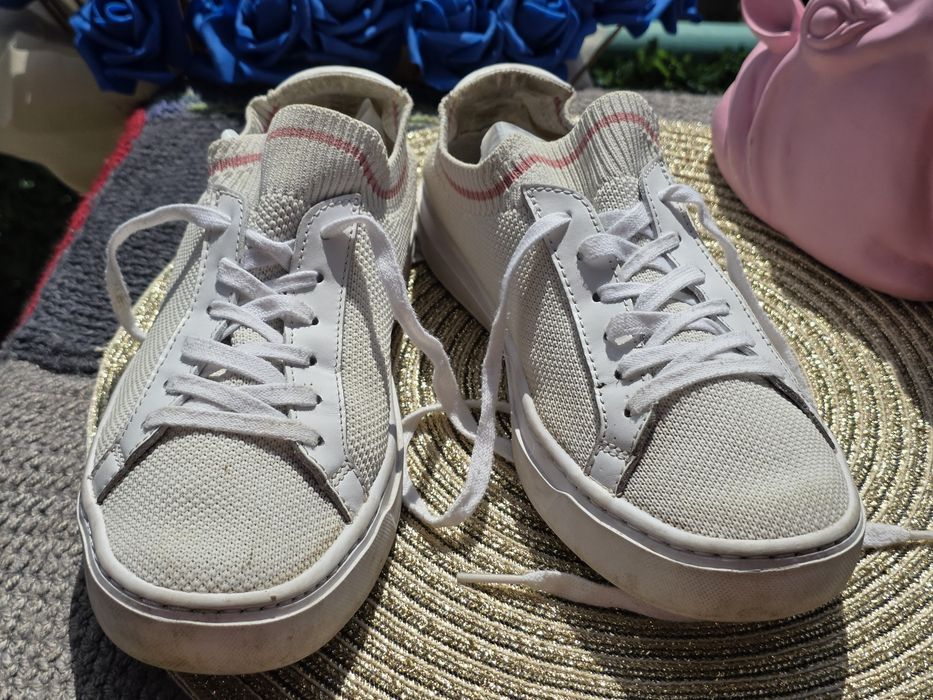 Lacoste  La Pique бели кецове N38