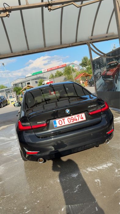 Vand bmw 330e g20 luxury
