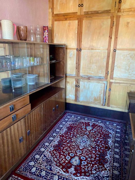 Продавам къща с двор в село Каравелово