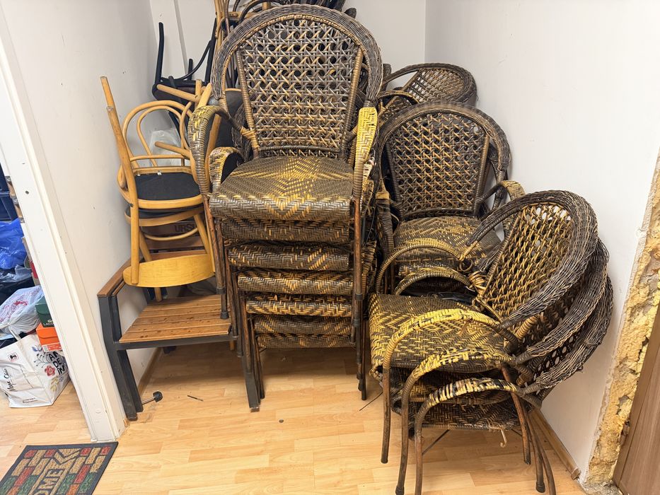 Scaune la oferta, pret pt. toate 100 lei bucata, predare in Berceni sector 4, pret fix la toate din poze