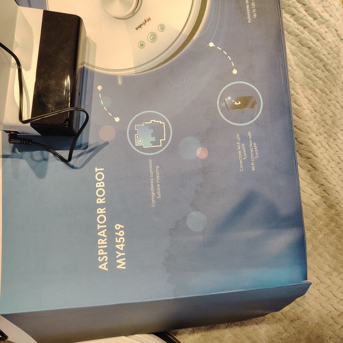 Aspirator robot cu aplicatie telefon.4 ani garantie