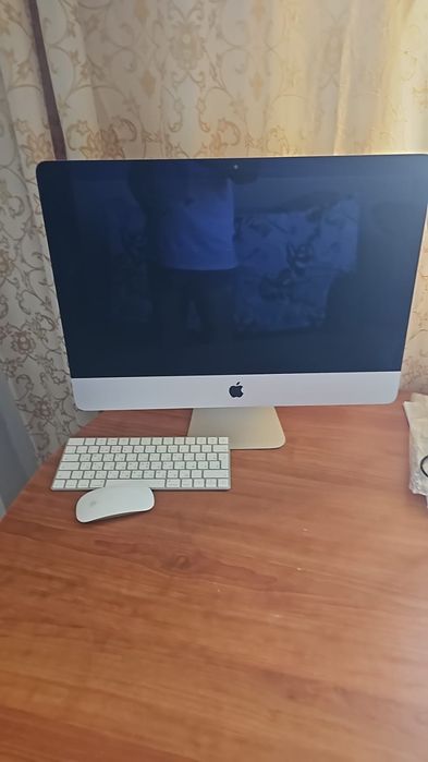 Продам моноблок Mac принтер hp