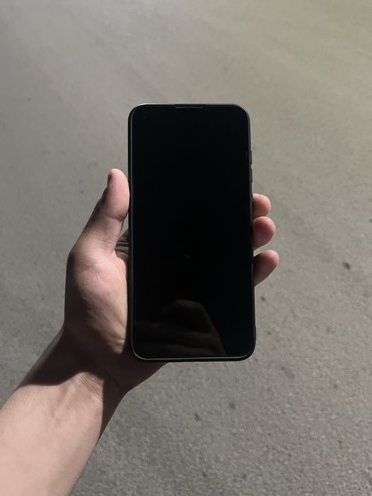 Самсунг А11 продам