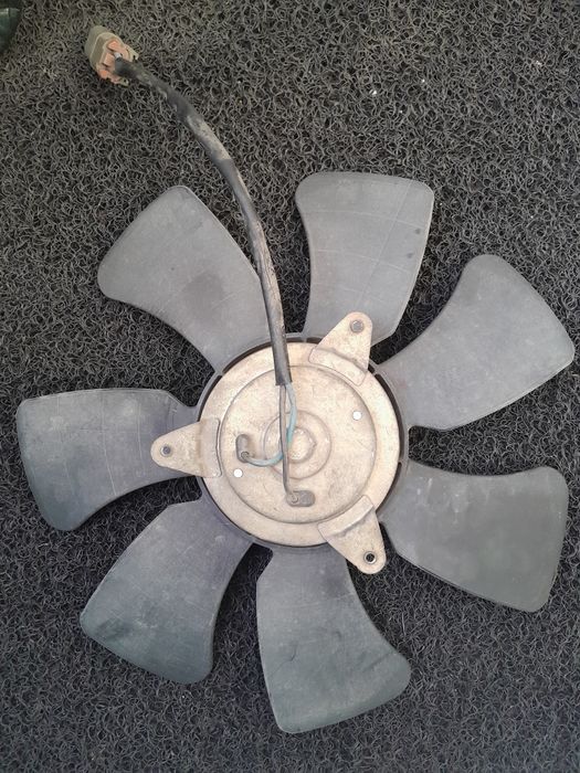 Диффузор моторчик Мазда мпв