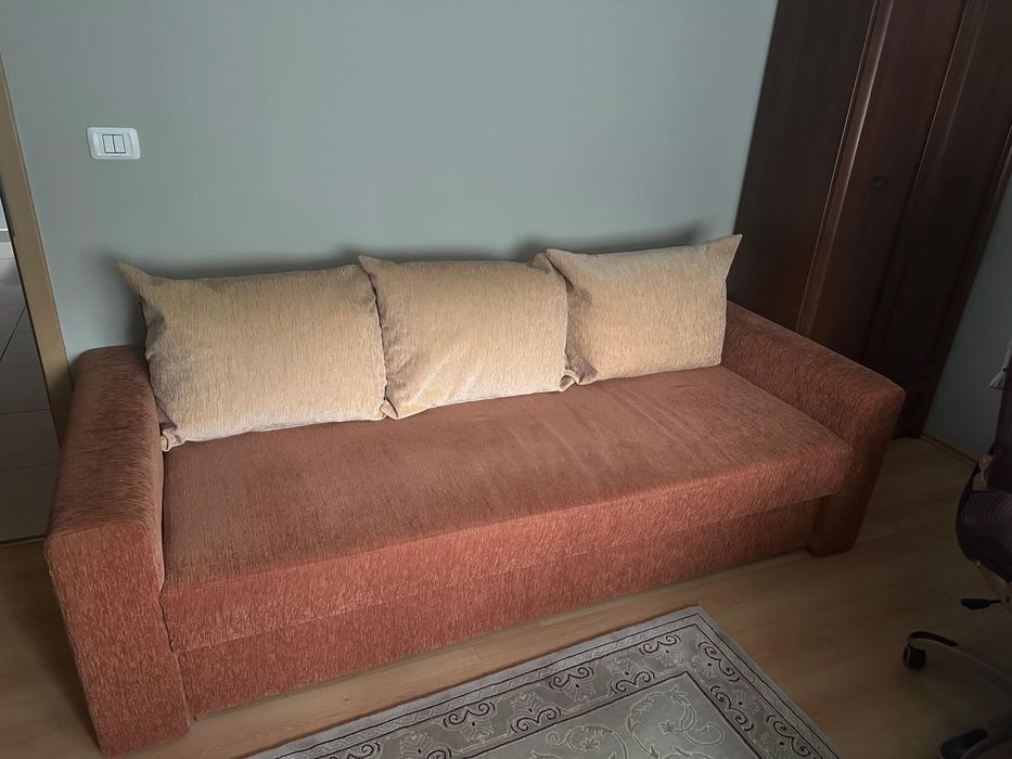 Vand. canapea extensibila .OCAZIE!