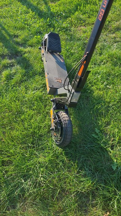 Trotineta Electrica Pliabila KuKirin G2 model 2025