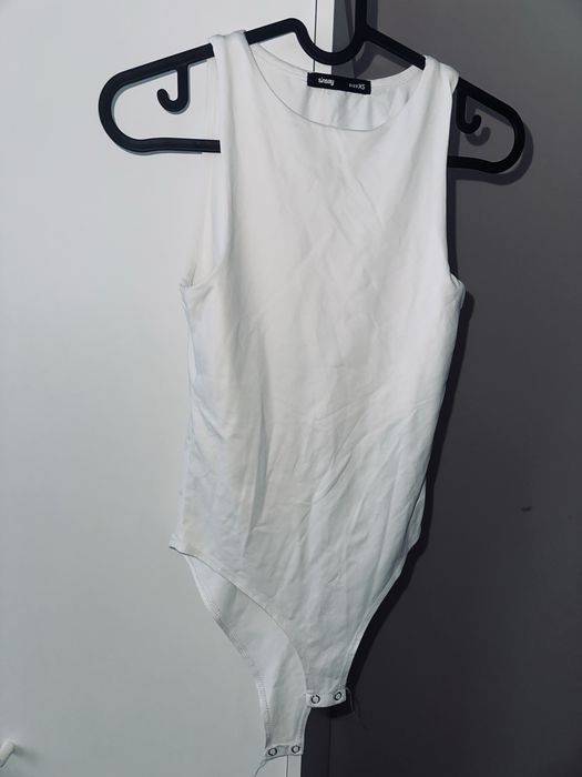 Дамско боди с дебели презрамки