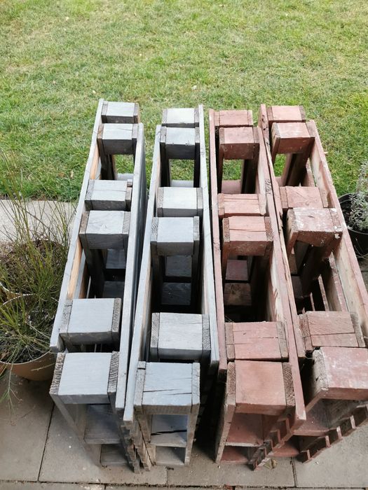 Paleti lemn  69x86 cm 8 buc