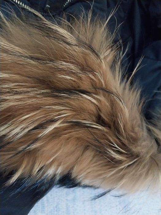 Продаётся куртка, 600 тысяч сум.