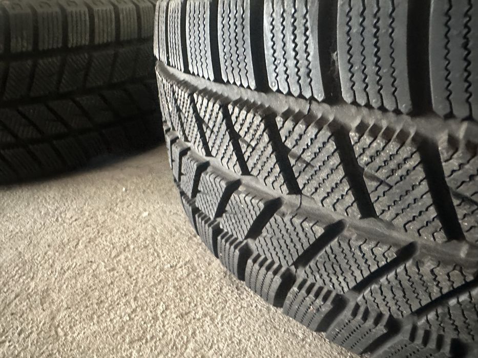 Зимни гуми с джанти 205/55 R 16 Мерцедес