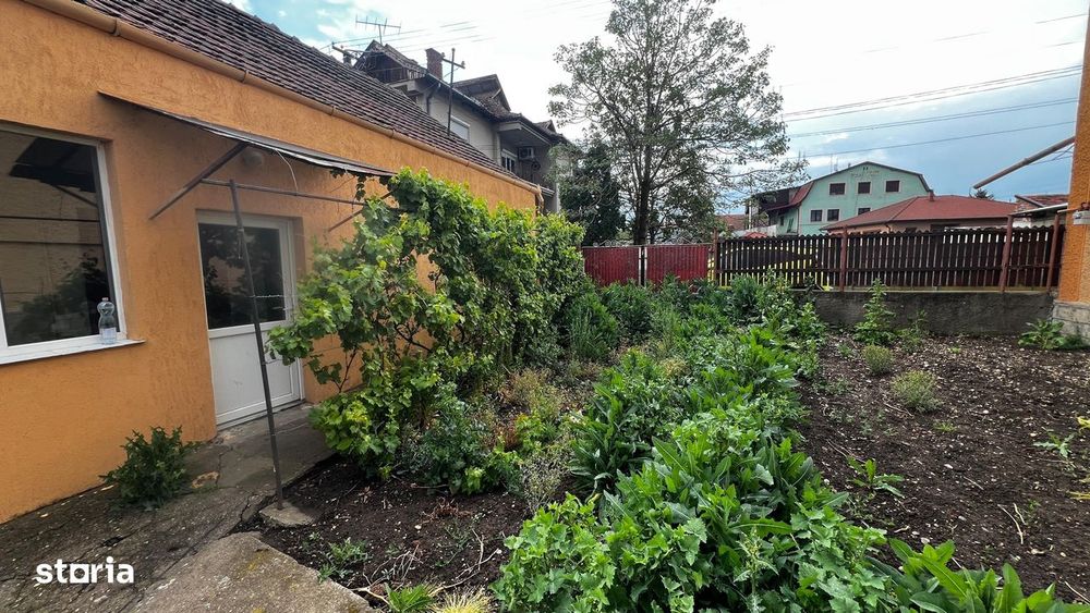Casa modesta cu teren in zona Jysk Carei