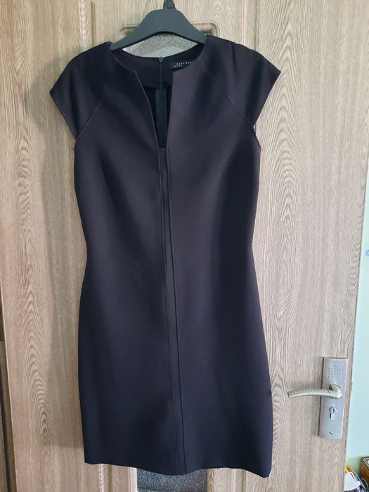 Vand rochita marime M