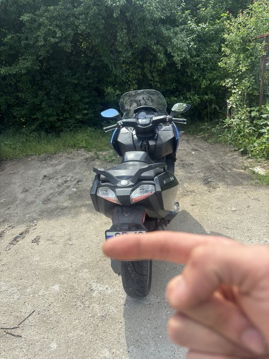 BMW C650 puternic și confortabil