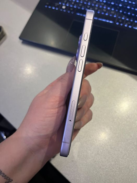 Продам айфон 17 256gb 95%
