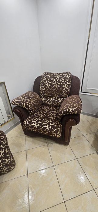 Продам 4 мягких кресла