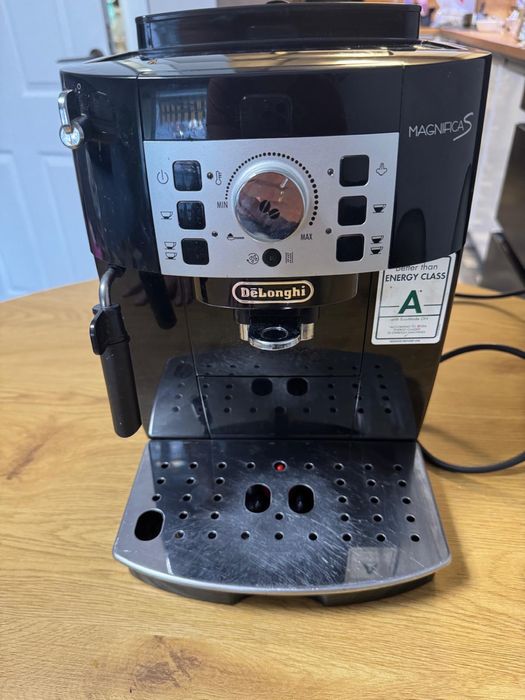 Кафеавтомат Delonghi Magnifica S