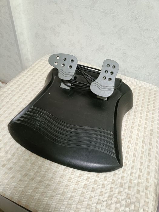 Подставка genius speed wheel с педалями