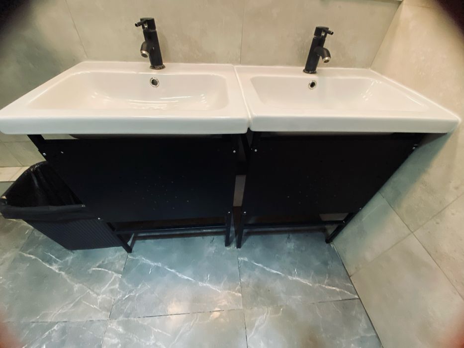 Сантехника,унитаз,диспенсера