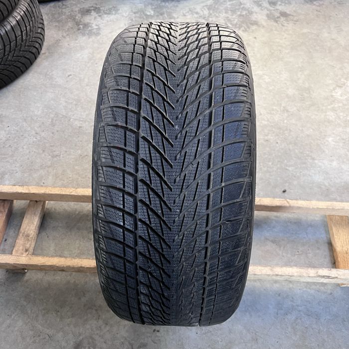O BUCATA Anvelopa 245 40 18 Goodyear DOT 2024