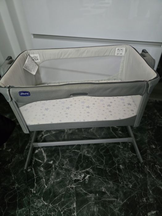 Vând pătuț Chicco stare buna
