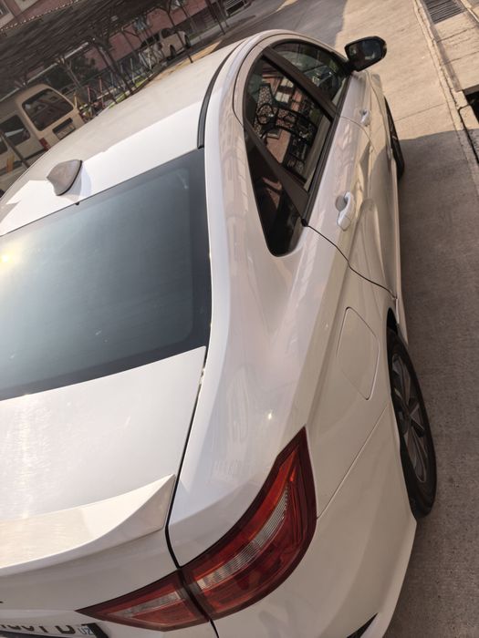 Лада Веста сотилади краска битта шопр ешида бор чизилгани учун сепилга