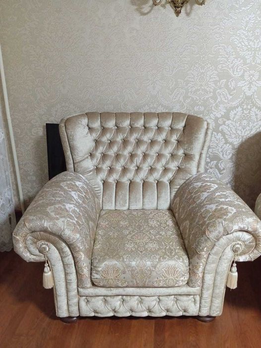 Кресла 2 шт производство Италия