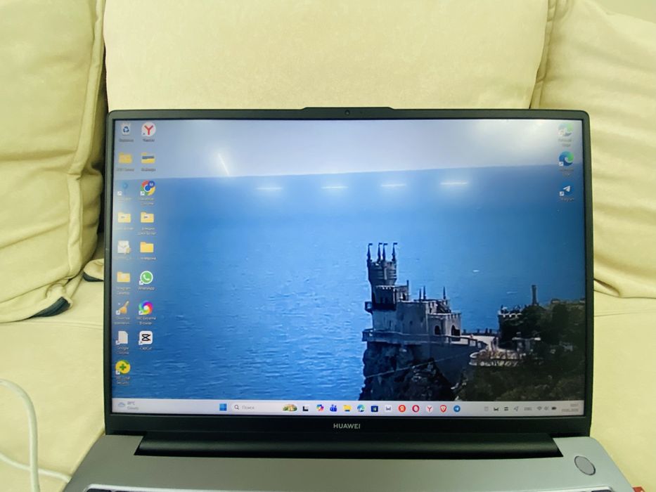 Продам Ноутбук HUAWEI MateBook D16