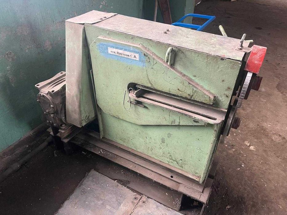 Отрезной вальцевый станок ТИП НР 6*500