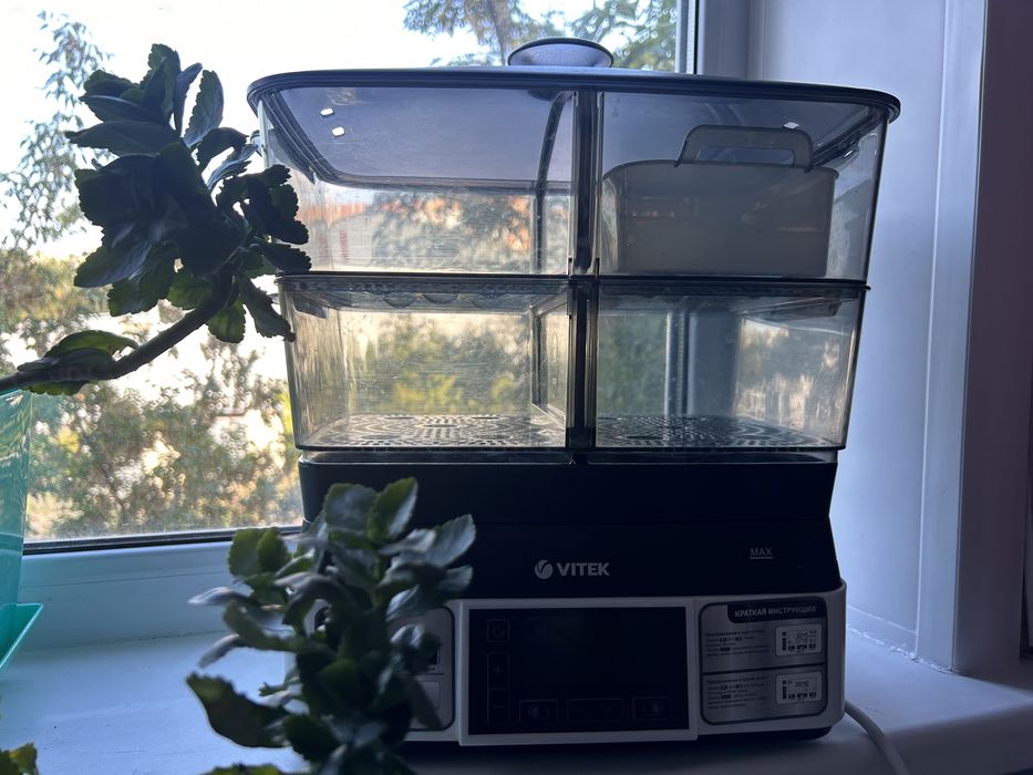 Пароварка Vitek в отличном состоянии
