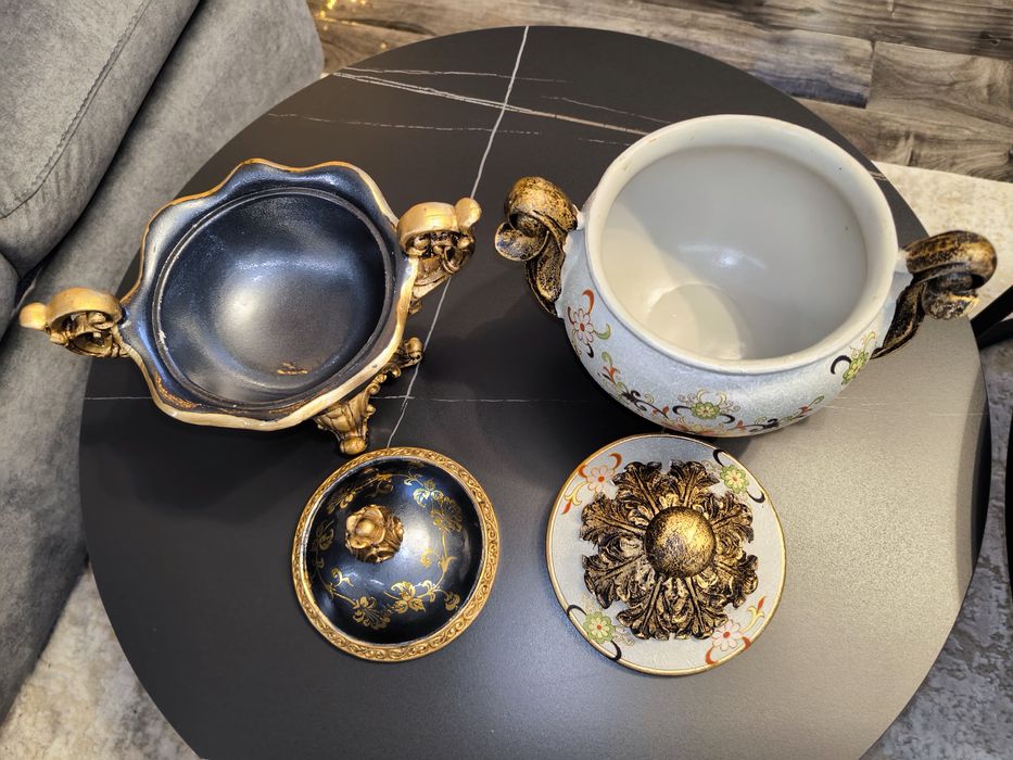 Vaze decorative deosebite