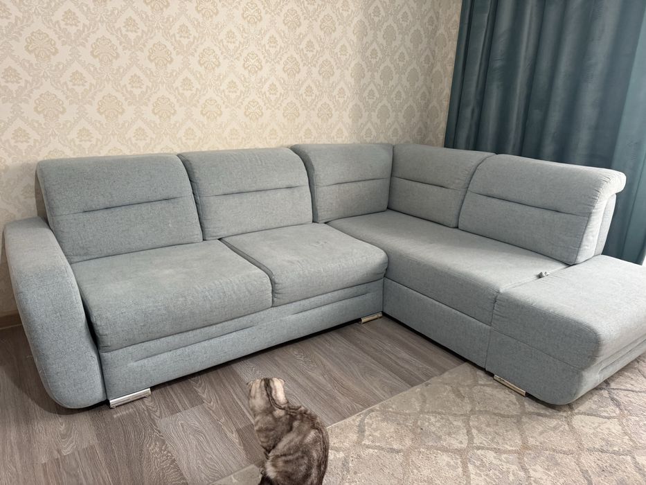 Продам диван в хорошем состояннии