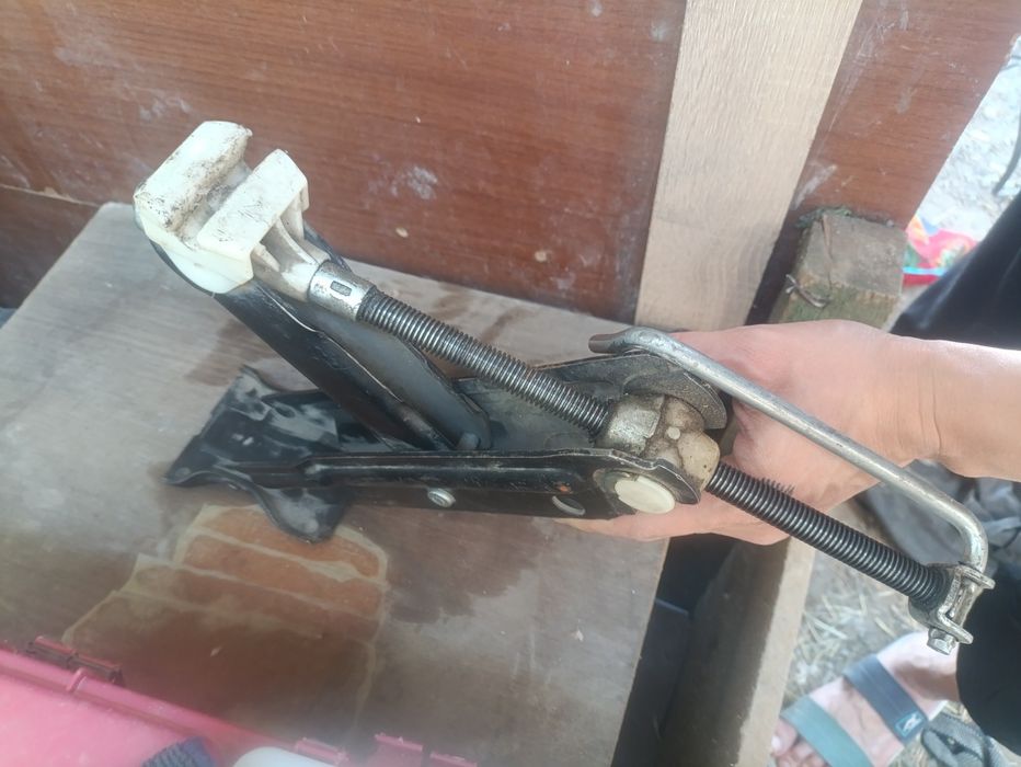 Донкрат на авто оригинал