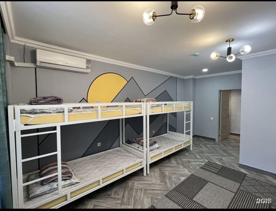 Хостел спутник на Момушулы толеби